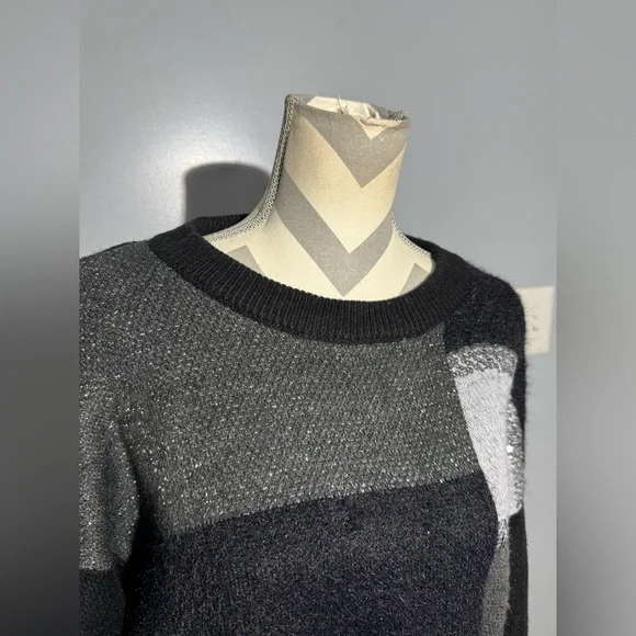 DKNY Women's Geometric Sweater - Black, Gray, and White - Picture 7 of 13
